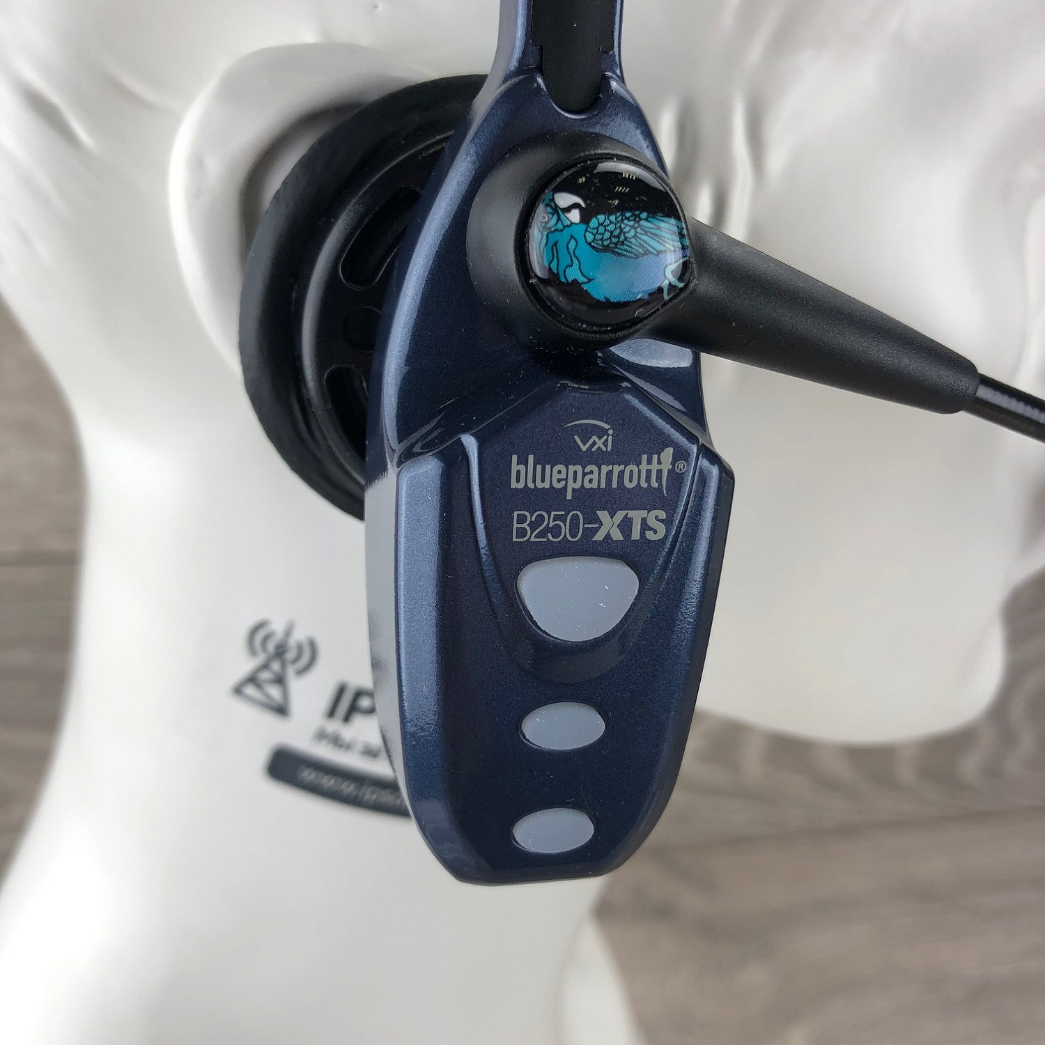 BlueParrott B250-XTS, Bluetooth гарнитура с высоким шумоподавлением BlueParrott B250-XTS, Bluetooth гарнитура с высоким шумоподавлением