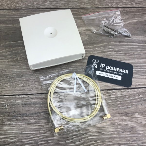 DECT External Antenna (including a 1 meter connection cable) DECT External Antenna (including a 1 meter connection cable)