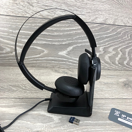 Poly Voyager Focus 2 UC - беспроводная гарнитура для ПК и мобильного телефона (Bluetooth, Hybrid ANC, адаптер BT700 USB-A, зарядная станция) Poly Voyager Focus 2 UC - беспроводная гарнитура для ПК и мобильного телефона (Bluetooth, Hybrid ANC, адаптер BT700 USB-A, зарядная станция)